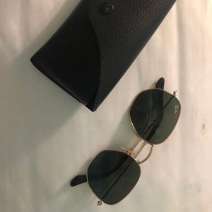 Gently used hexagonal ray bans!!